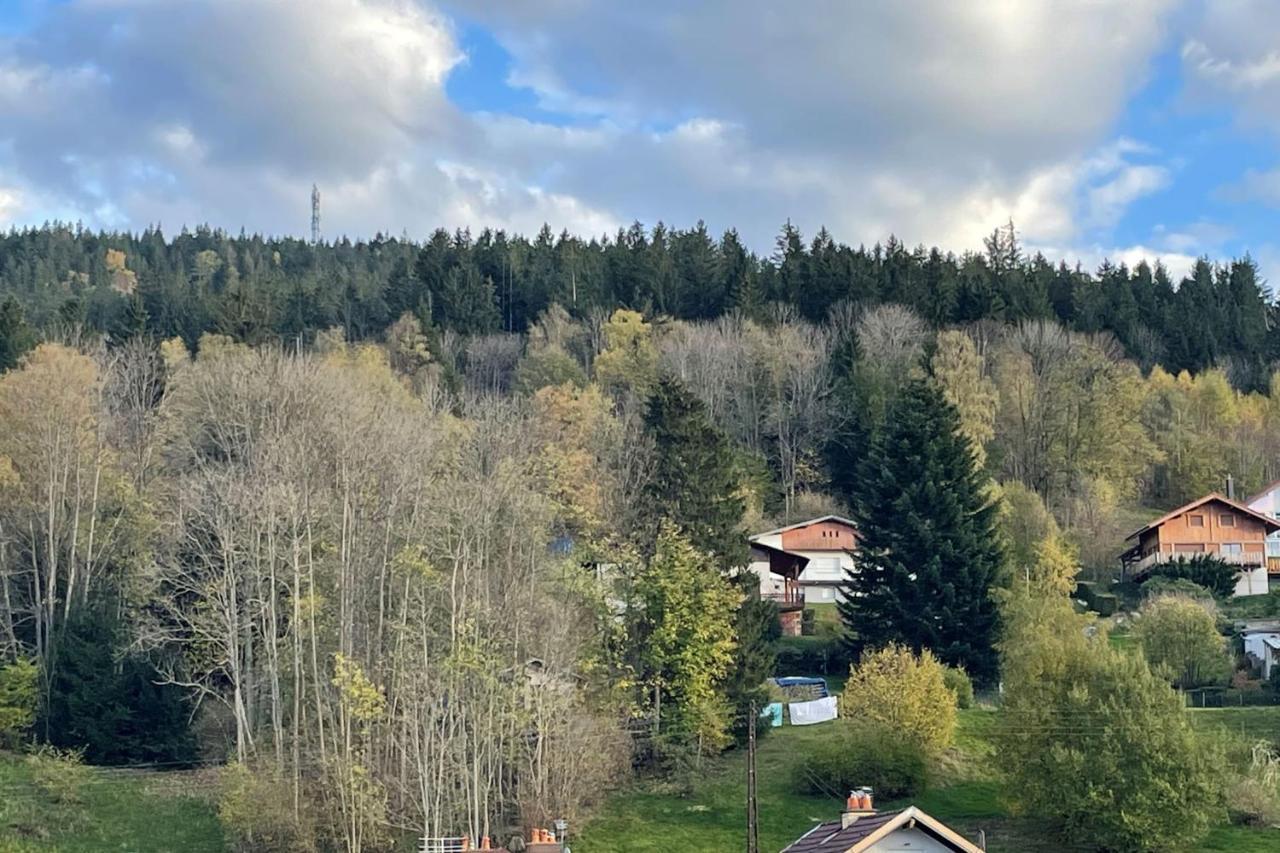 Bright Nest With Mountain View In Жерарме Экстерьер фото